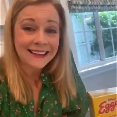 Melissa Joan Hart with Eggo waffles